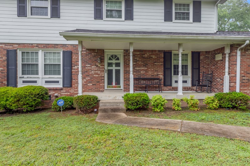 103 Forrest Hills Dr, Dickson, TN 37055
