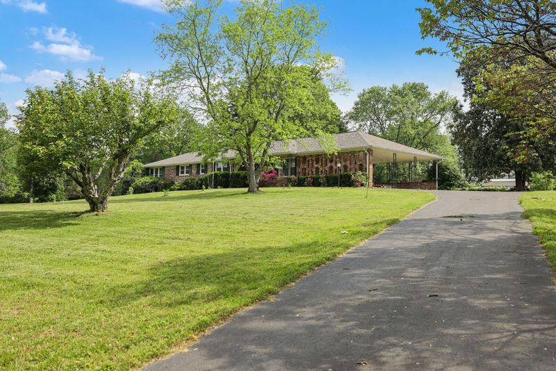 2614 Pennington Bend Rd, Nashville, TN 37214