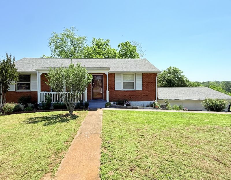 328 Willard Dr, Nashville, TN 37211