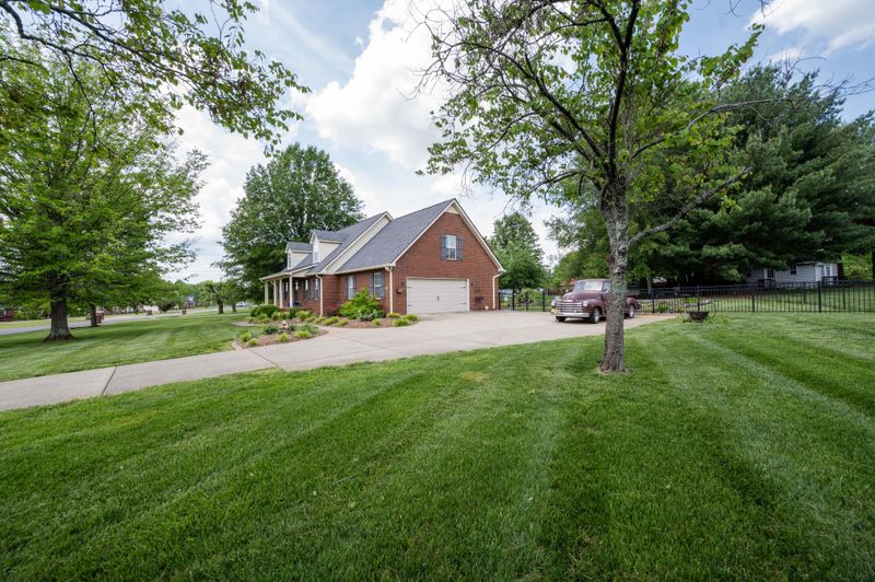 2237 Alydar Rn, Murfreesboro, TN 37130