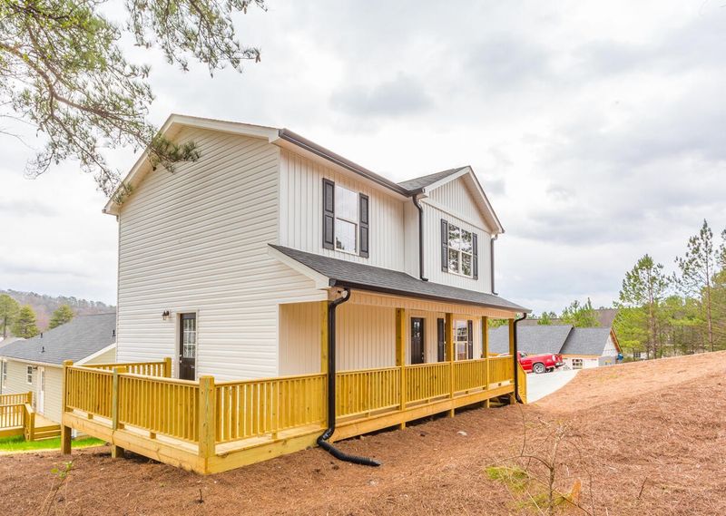 111 Roslyn Ct, Dalton, GA 30720