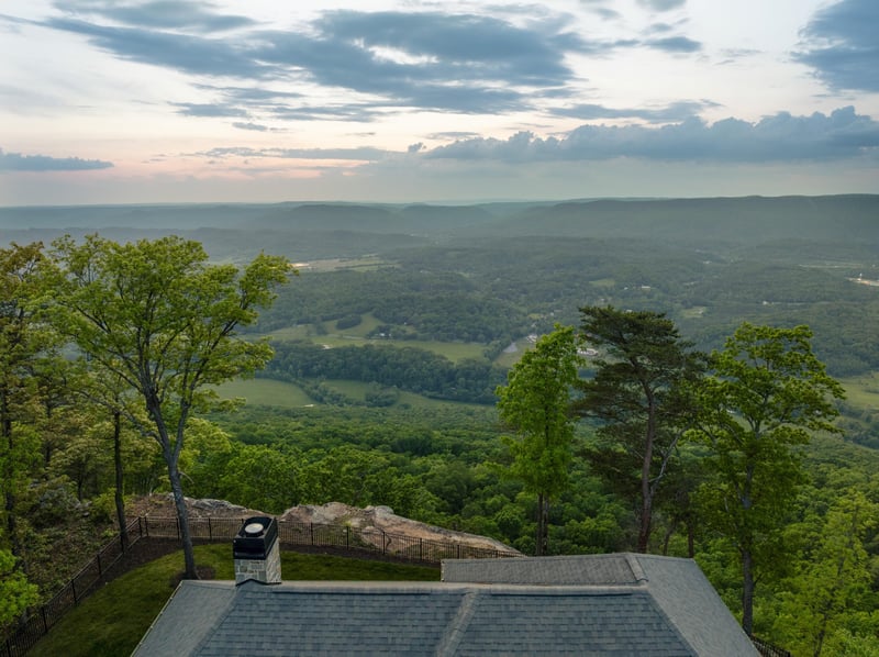 415 Brow Wood Ln, Lookout Mountain, GA 30750