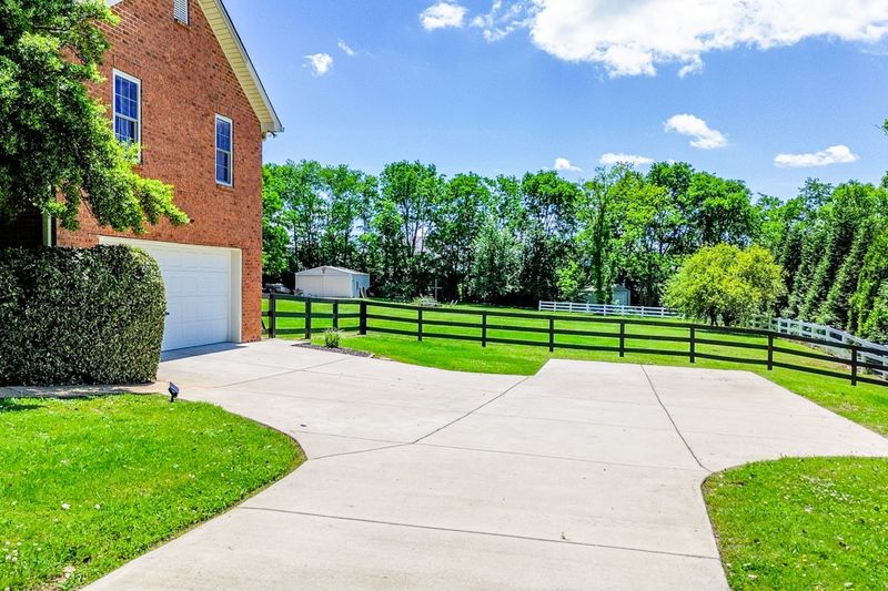 2025 Lewisburg Pike, Franklin, TN 37064