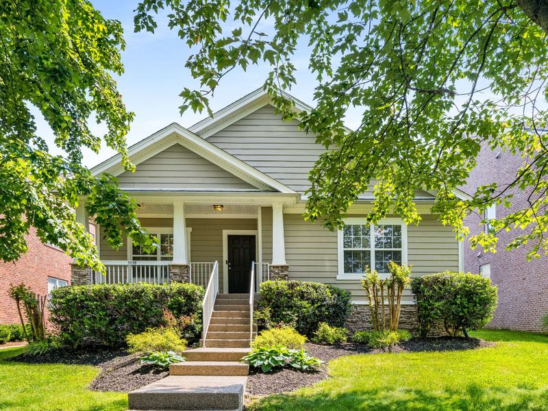 3038 Oxford Glen Dr, Franklin, TN 37067