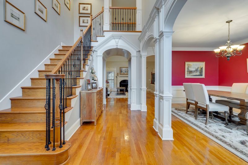 2808 Wynthrope Hall Dr N, Murfreesboro, TN 37129