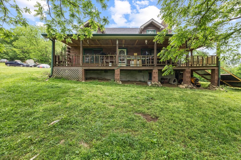 193 Horseshoe Bend Ln, Elmwood, TN 38560