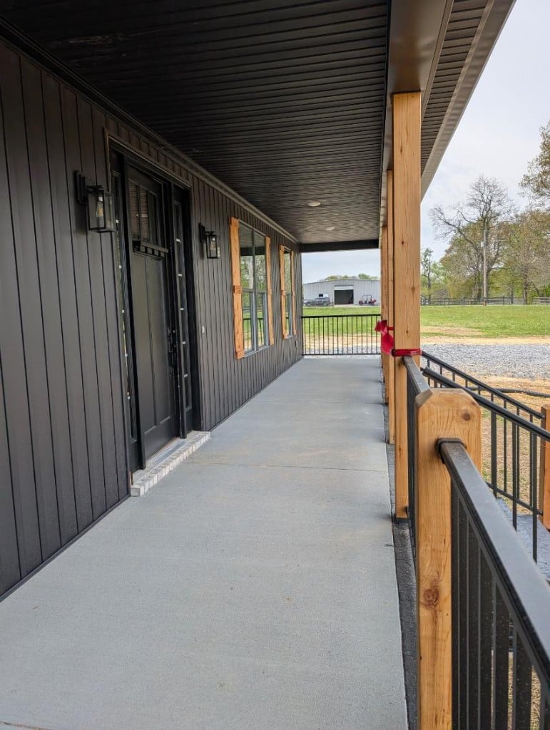368 Clyde Wix Rd, Westmoreland, TN 37186