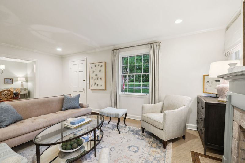 4110 Sneed Rd, Nashville, TN 37215
