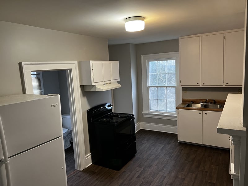 613 W 7th St, Columbia, TN 38401