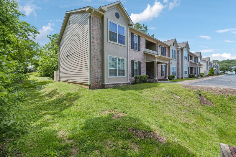 7245 Highway 70 S #208, Nashville, TN 37221