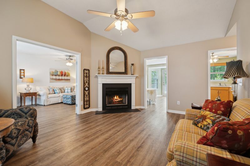 1038 Windtree Tr, Mount Juliet, TN 37122