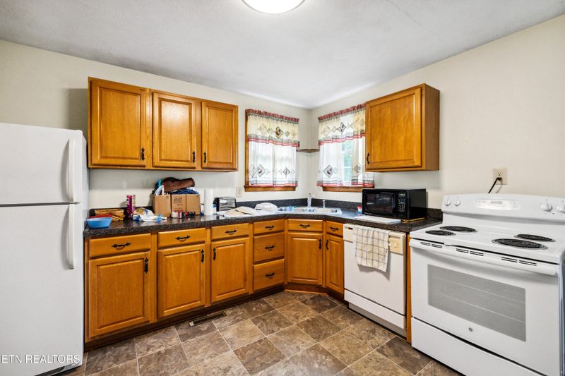 3606 Sevier Heights Rd, Knoxville, TN 37920
