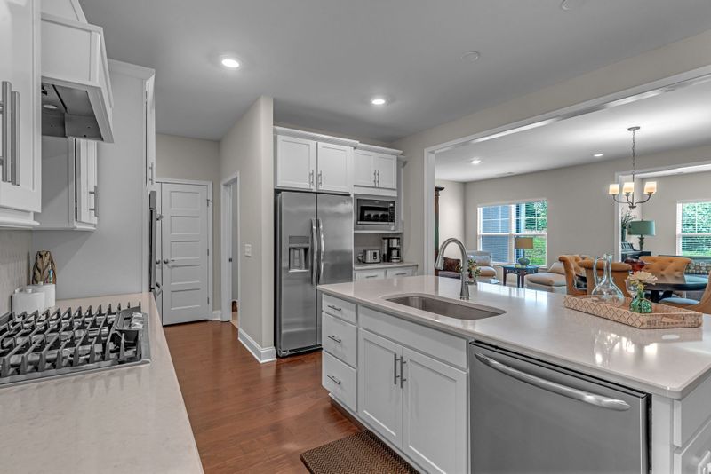 140 Owl Hollow Rd, Hendersonville, TN 37075