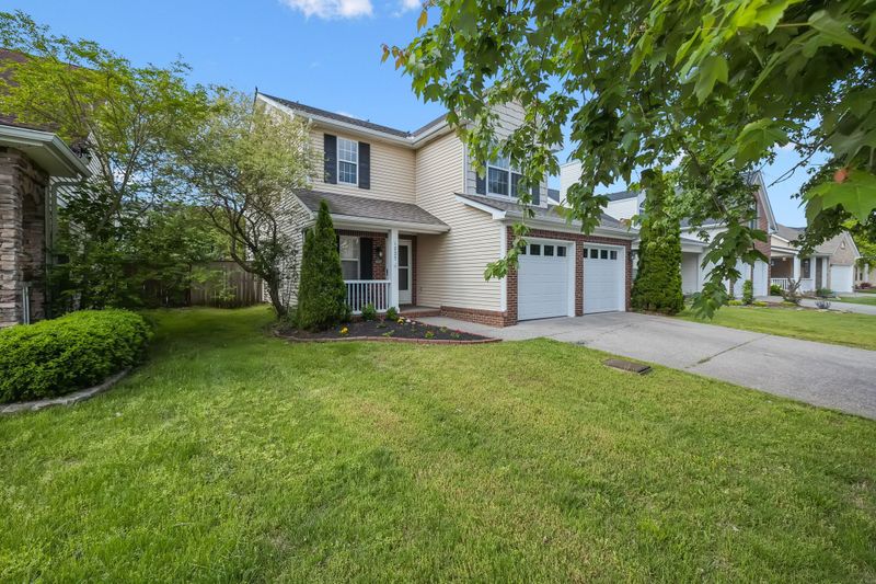 1225 Bending Creek Dr, Antioch, TN 37013