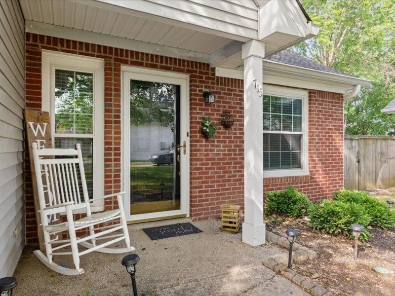 715 Wayside Ct, Franklin, TN 37069