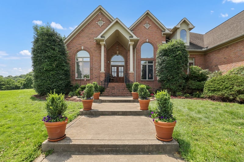 1357 Madison Creek Rd, Goodlettsville, TN 37072