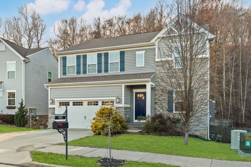 953 Fairdale Ct, Nashville, TN 37221