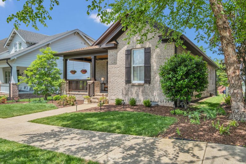 2984 Americus Dr, Thompsons Station, TN 37179