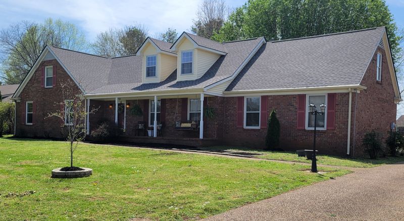 1915 Wiltshire Dr, Murfreesboro, TN 37129