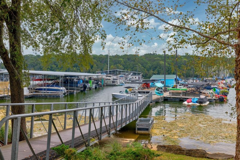 300 Lakebrink Dr, Nashville, TN 37214