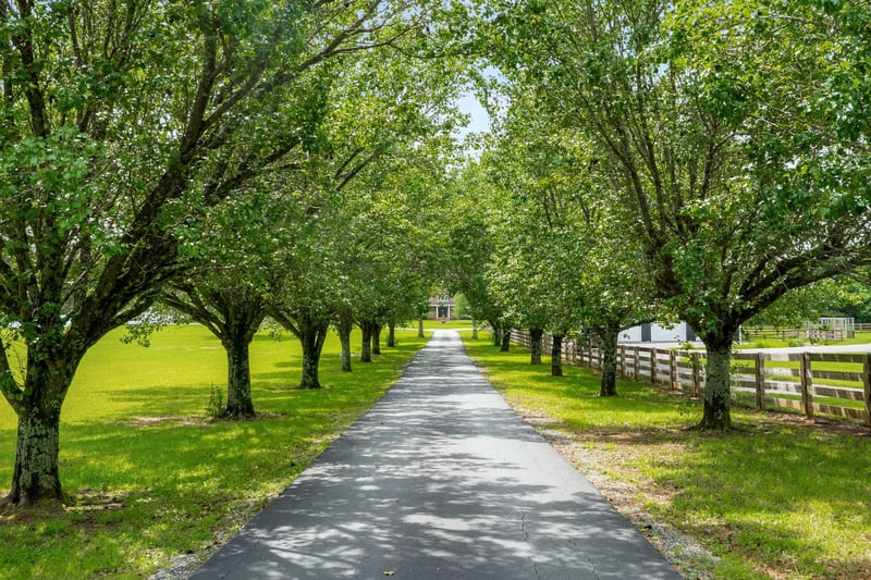 5740 Johnson Rd, Murfreesboro, TN 37127