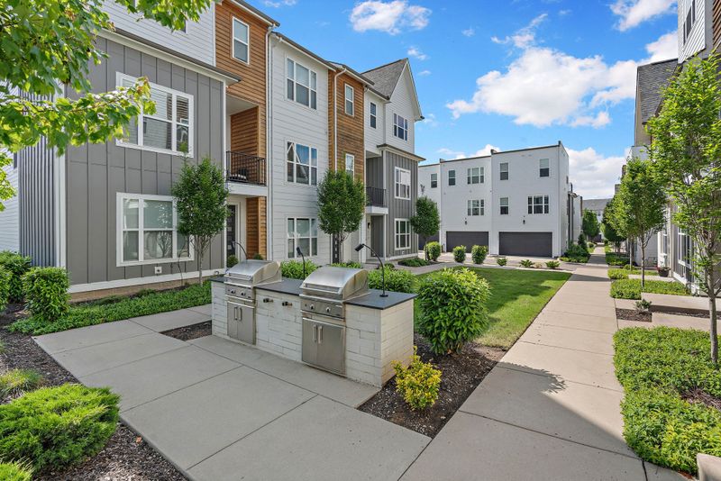 691 Vernon Ave, Nashville, TN 37209