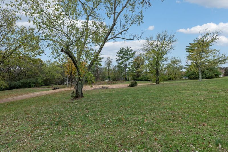 1917 Old Hickory Blvd, Brentwood, TN 37027