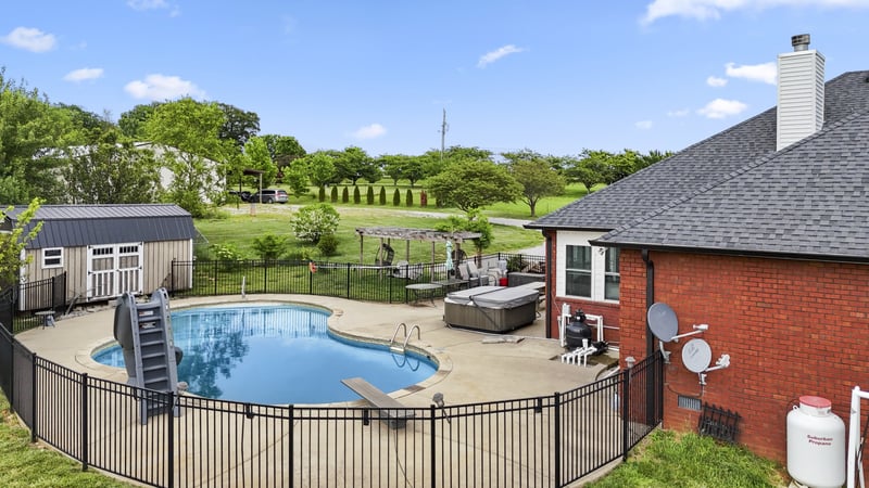 4484 N Pinson Rd, Portland, TN 37148