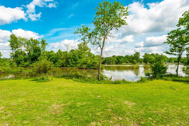 132 Clearview Cir, Hendersonville, TN 37075