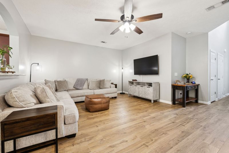 1346 Crown Point Pl, Nashville, TN 37211