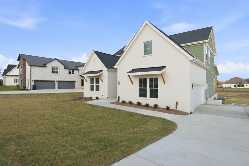 5509 E Overall Creek Rd, Rockvale, TN 37153