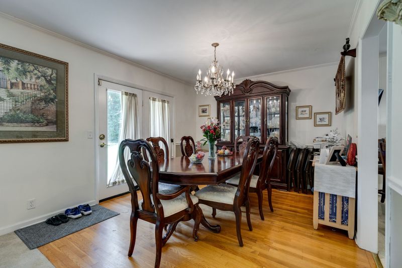 705 Hogan Rd, Nashville, TN 37220