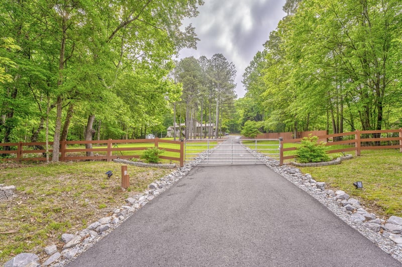 4950 Standifer Rd, Cohutta, GA 30710