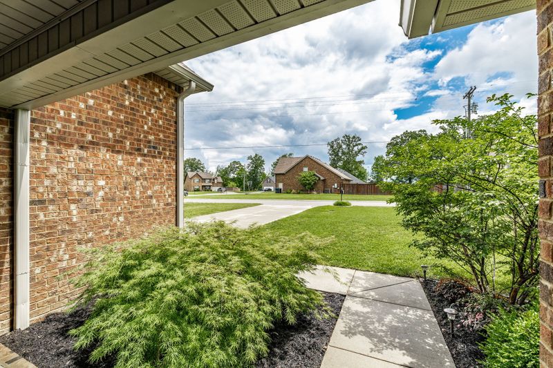 1461 Round Rock Dr, Murfreesboro, TN 37128