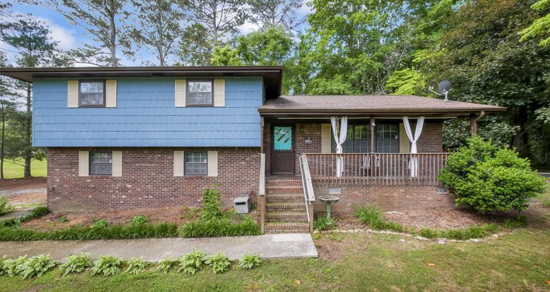 141 Sunset Dr, Ringgold, GA 30736