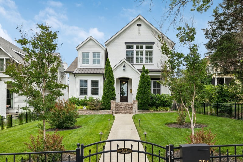 2116 19th Ave S, Nashville, TN 37212