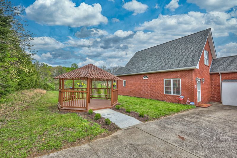 5784 Rock Springs Rd, Smyrna, TN 37167