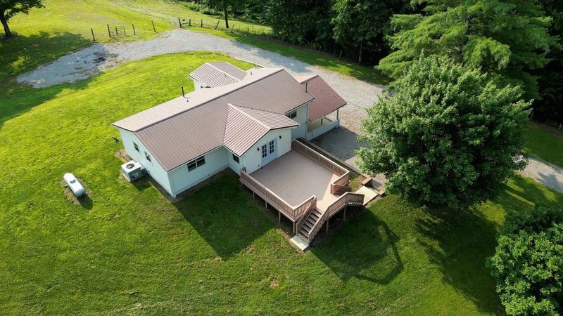 2774 Ragsdale Rd, Columbia, TN 38401