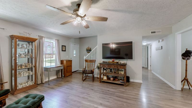 7324 Bermuda Dr, Christiana, TN 37037
