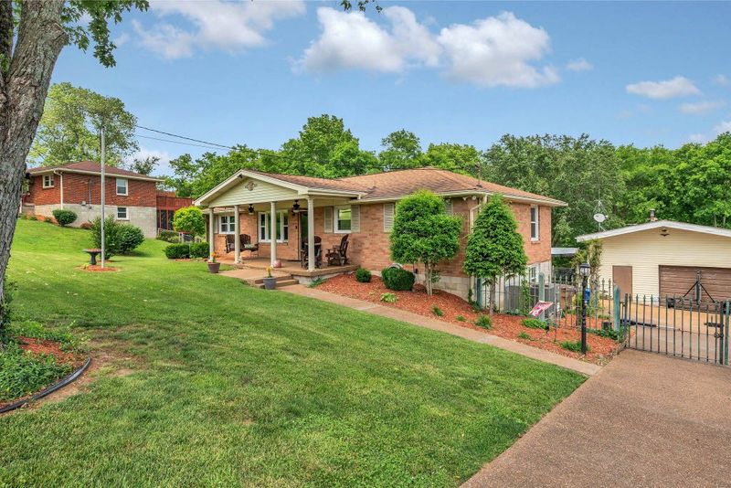 311 Isaac Dr, Goodlettsville, TN 37072