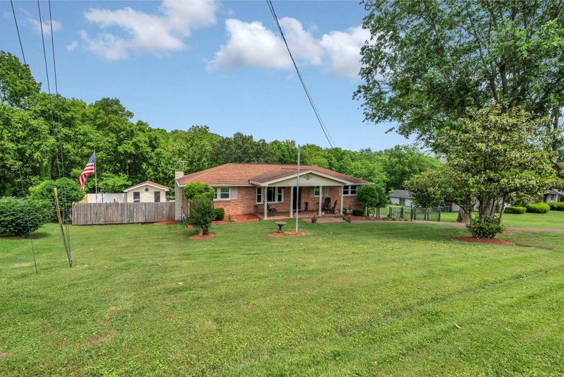311 Isaac Dr, Goodlettsville, TN 37072