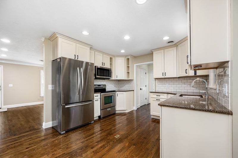 1423 Ascot Close, Murfreesboro, TN 37130