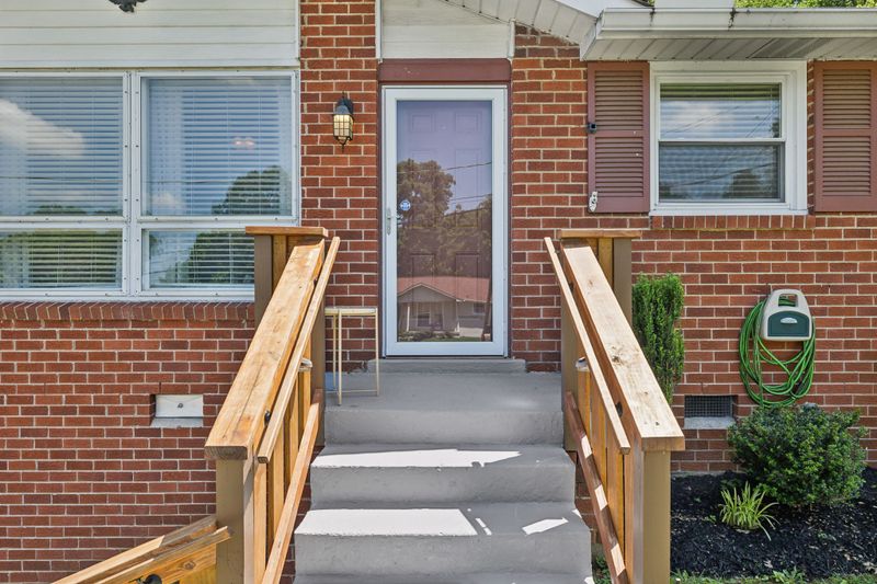 234 Bonnafield Dr, Hermitage, TN 37076