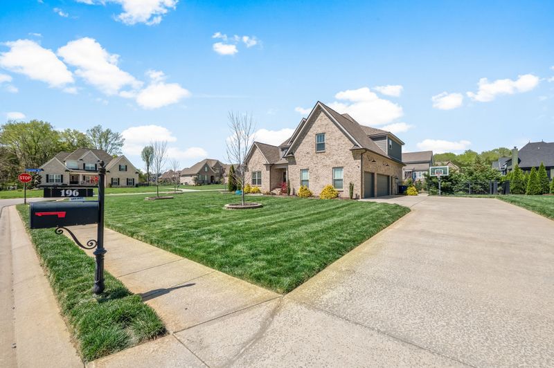 196 Knoxleigh Way, Murfreesboro, TN 37129