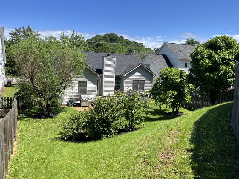 8154 Coley Davis Rd, Nashville, TN 37221