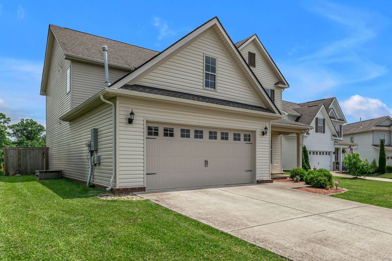 1010 Keeneland Dr, Spring Hill, TN 37174