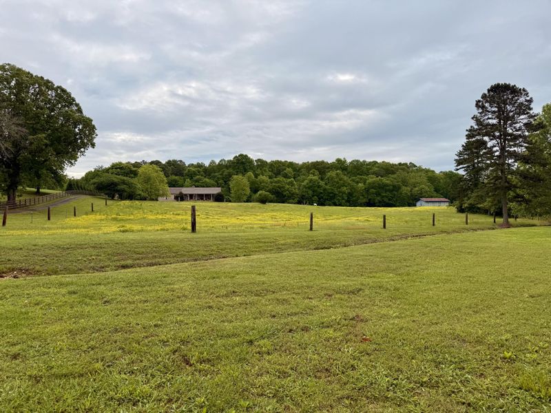 667 Chandler Rd, Chickamauga, GA 30707
