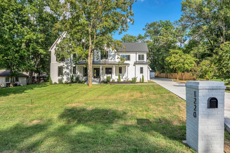1220 Shiloh Dr, Nashville, TN 37205