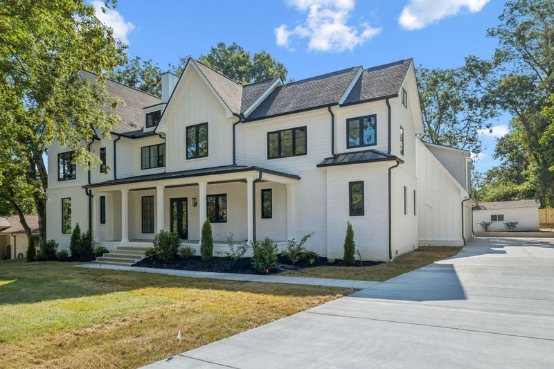 1220 Shiloh Dr, Nashville, TN 37205