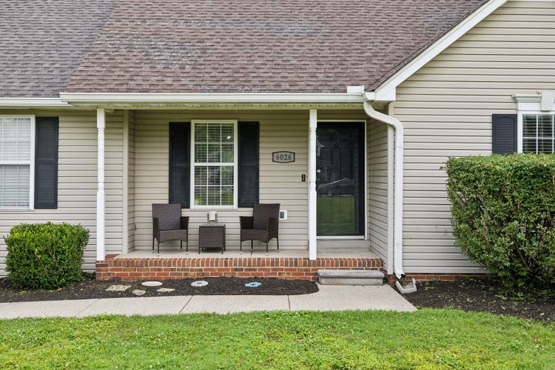 6026 Foothills Dr, Murfreesboro, TN 37129